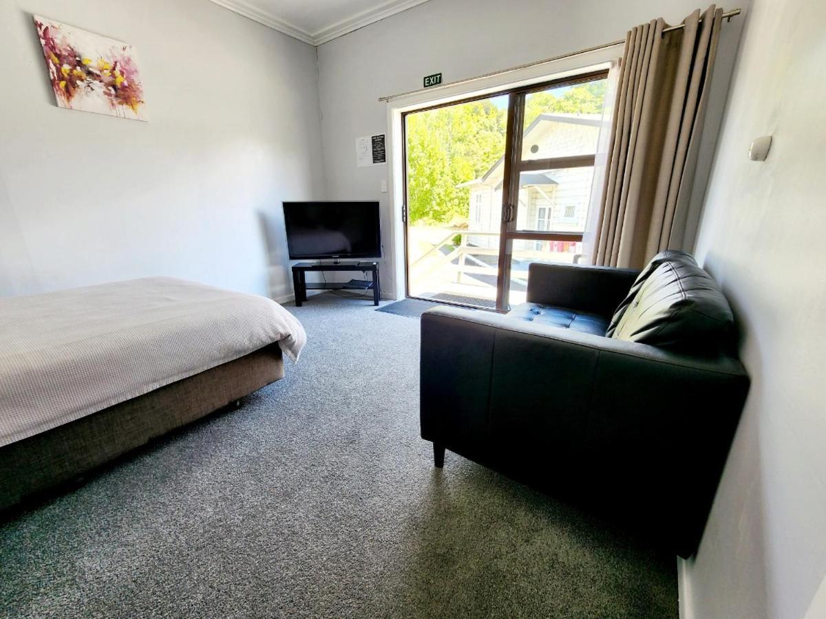 Kelly'S Riverside Motel Taumarunui Exterior foto
