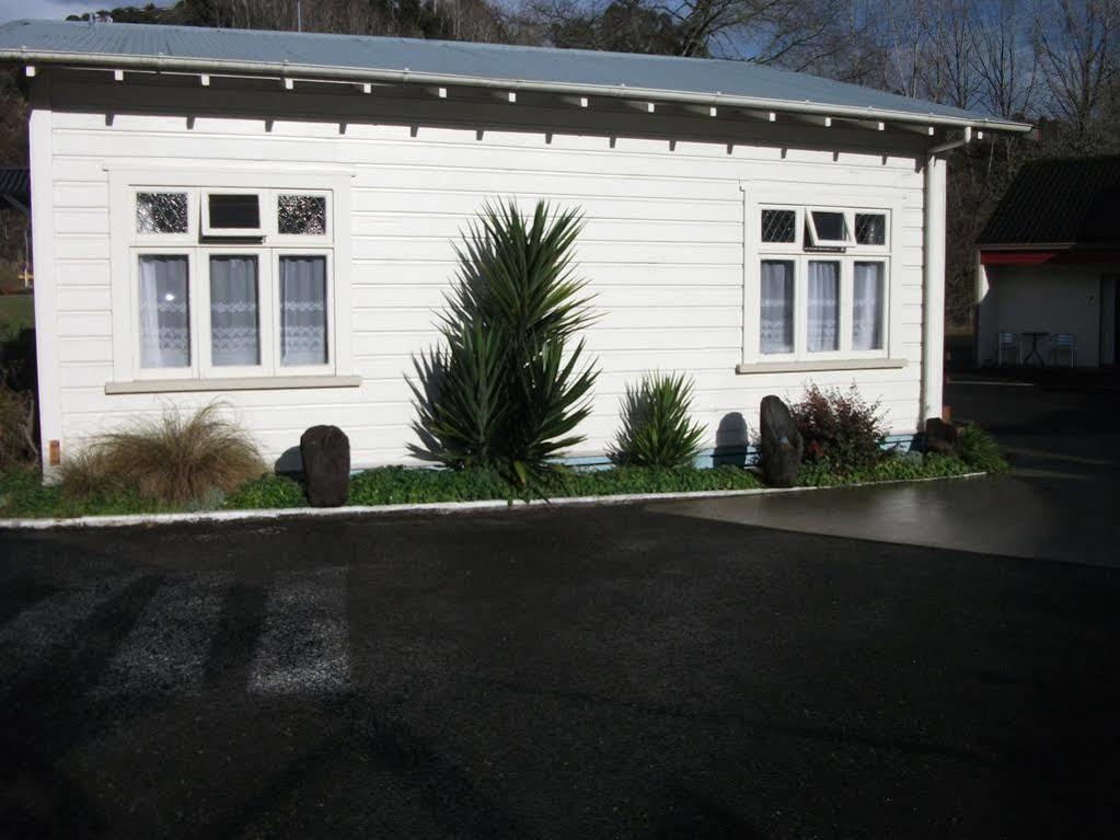 Kelly'S Riverside Motel Taumarunui Exterior foto